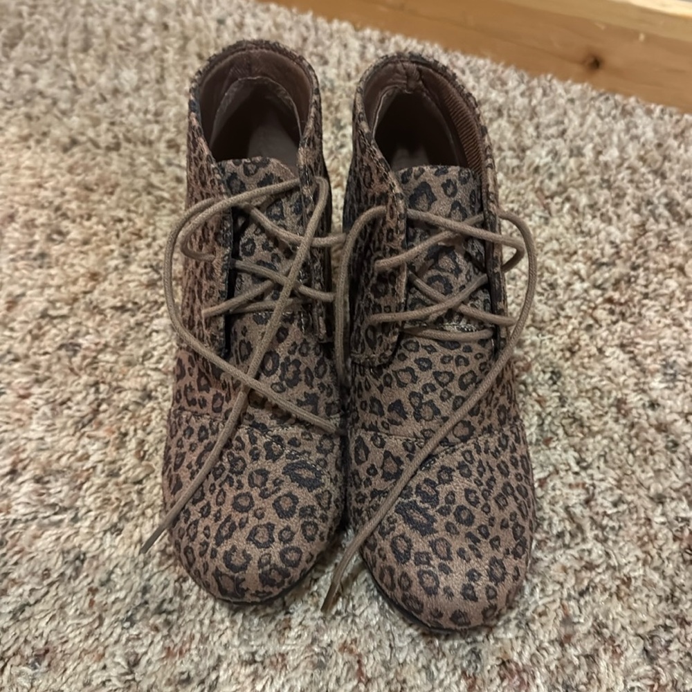 Cheetah Wedges